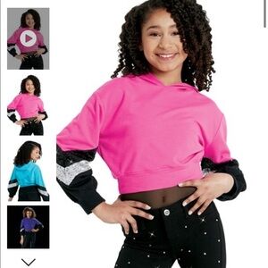 SEQUIN CHEVRON SLEEVE HOODIE
AH11229 
Balera Performance LC (14)